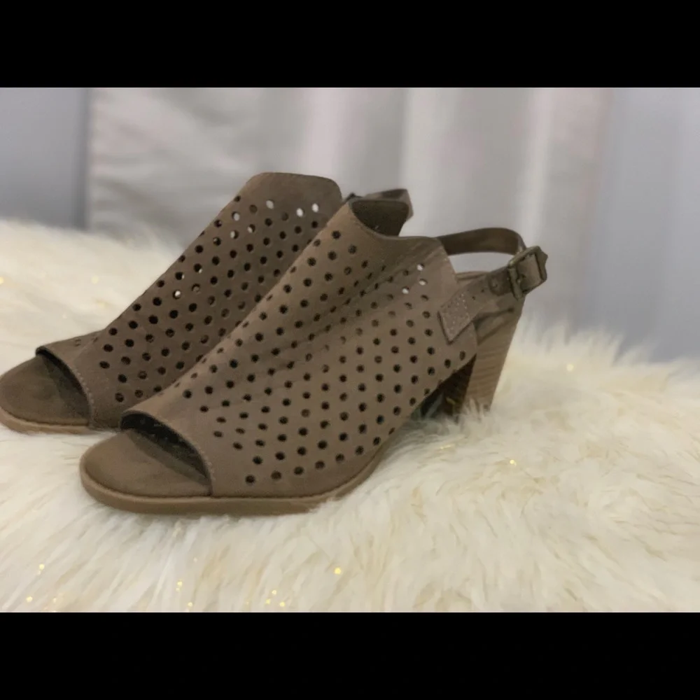 Sonoma brown cagey shoes size 9M slingbacks block heel